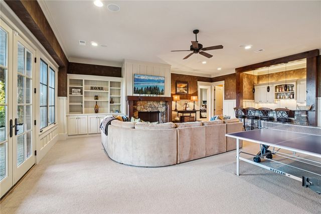 812 Top Ridge Drive, Sunset, SC 29685