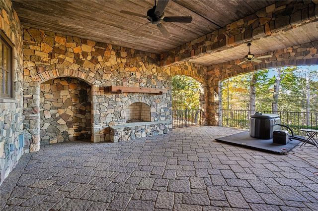 812 Top Ridge Drive, Sunset, SC 29685