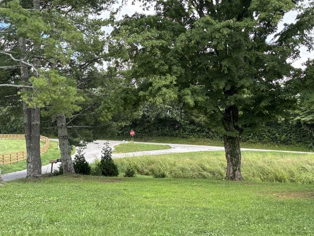 147 Black Ridge Rd, Lynnville, TN 38472