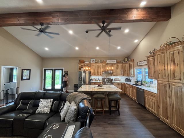 147 Black Ridge Rd, Lynnville, TN 38472