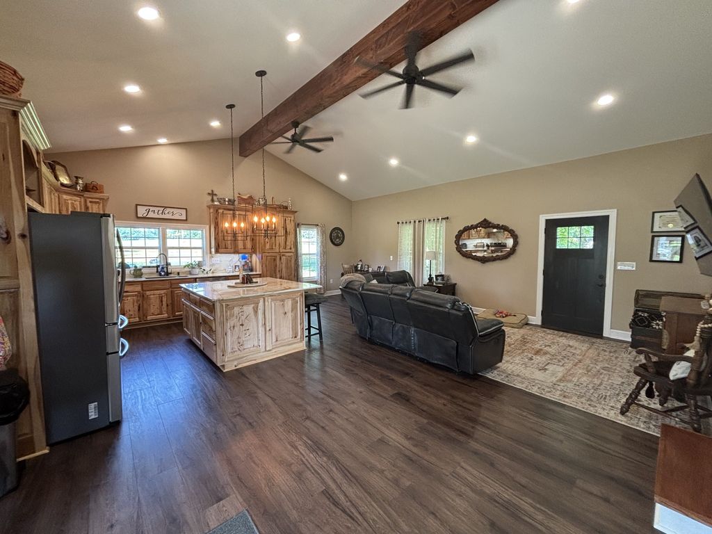147 Black Ridge Rd, Lynnville, TN 38472