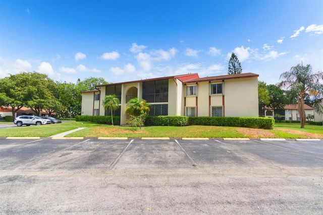 4899 Sable Pine Circle A2, West Palm Beach, FL 33417