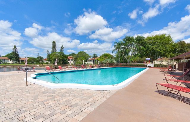 4899 Sable Pine Circle A2, West Palm Beach, FL 33417