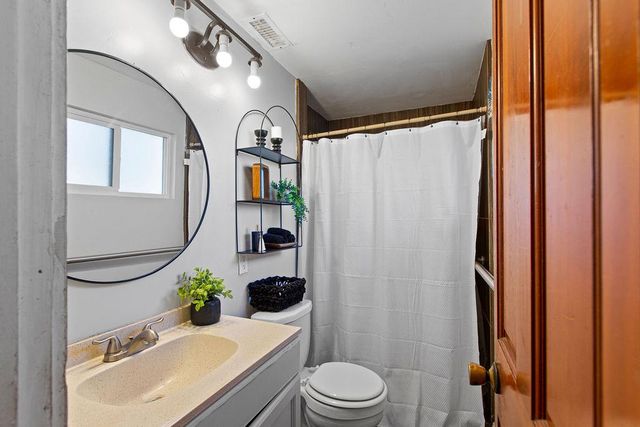 329 E Walnut St, Lodi, CA 95240