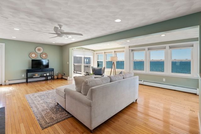 43 Maple Ave, Nahant, MA 01908