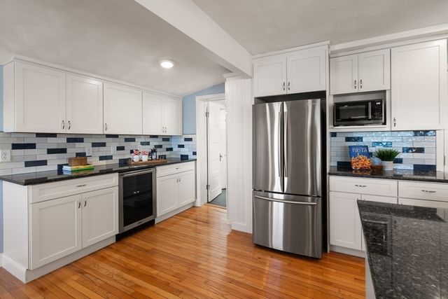 43 Maple Ave, Nahant, MA 01908
