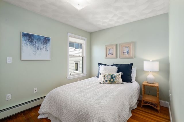 43 Maple Ave, Nahant, MA 01908
