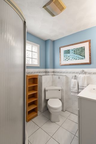 43 Maple Ave, Nahant, MA 01908