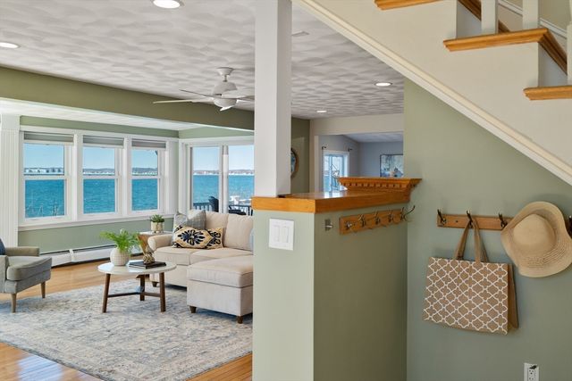 43 Maple Ave, Nahant, MA 01908