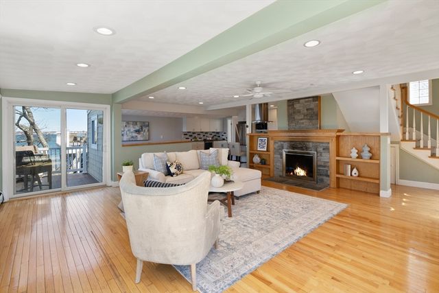 43 Maple Ave, Nahant, MA 01908