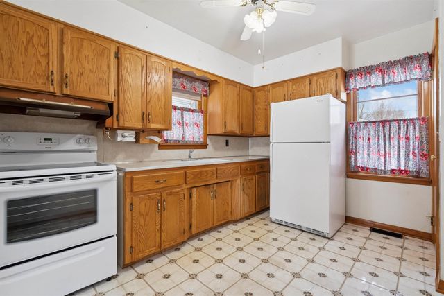 240 Marie Avenue, Elk Run Heights, IA 50707