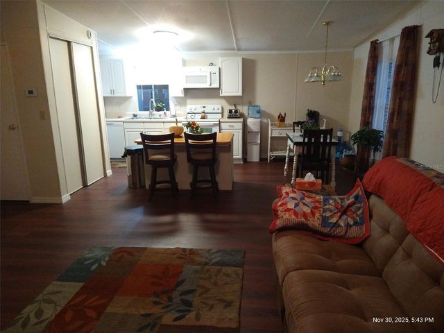 8454 BREEZE HILL DRIVE, Lake Wales, FL 33898