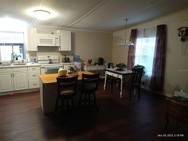 8454 BREEZE HILL DRIVE, Lake Wales, FL 33898