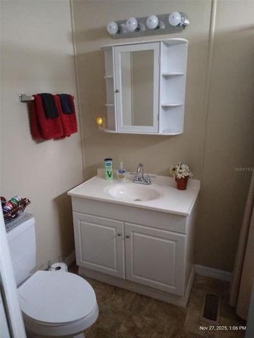 8454 BREEZE HILL DRIVE, Lake Wales, FL 33898