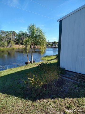 8454 BREEZE HILL DRIVE, Lake Wales, FL 33898