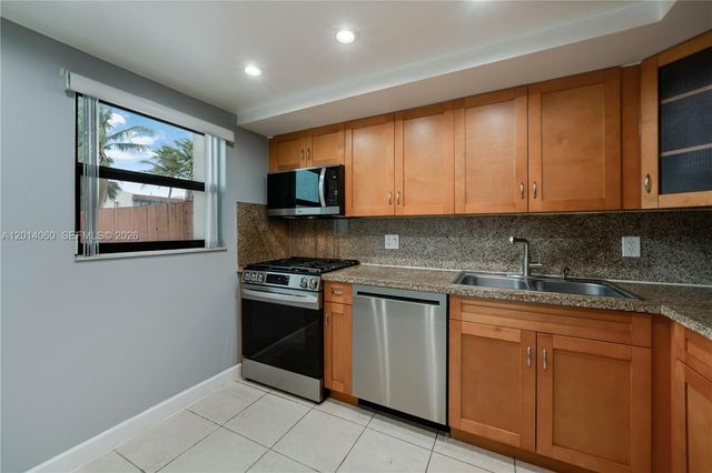 6929 SW 110th Ave, Miami, FL 33173