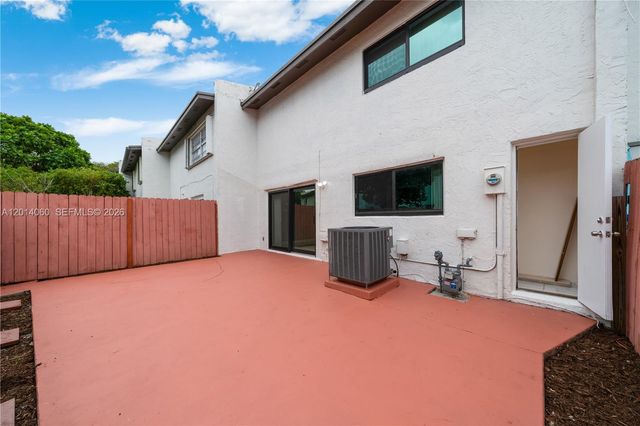 6929 SW 110th Ave, Miami, FL 33173