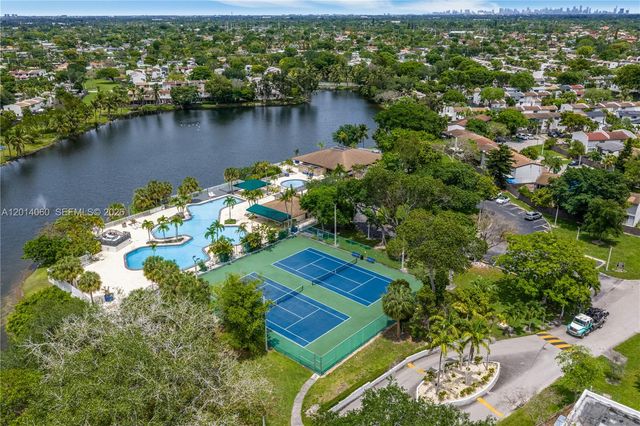 6929 SW 110th Ave, Miami, FL 33173