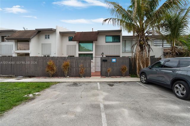 6929 SW 110th Ave, Miami, FL 33173