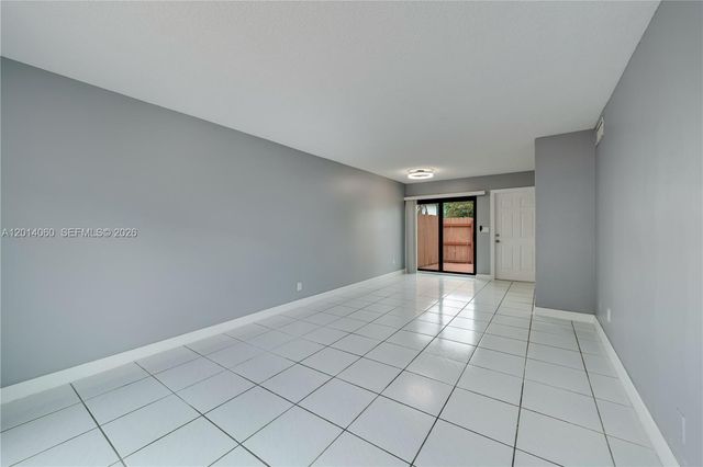 6929 SW 110th Ave, Miami, FL 33173