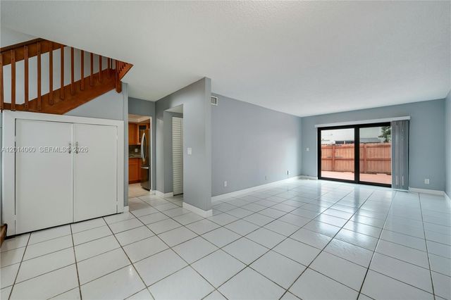 6929 SW 110th Ave, Miami, FL 33173