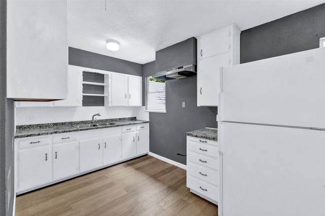 705 N RAY Street, Alvarado, TX 76009