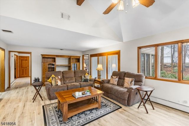 36 Westbury Dr, Sparta Twp., NJ 07871