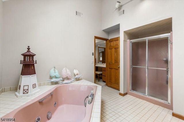 36 Westbury Dr, Sparta Twp., NJ 07871