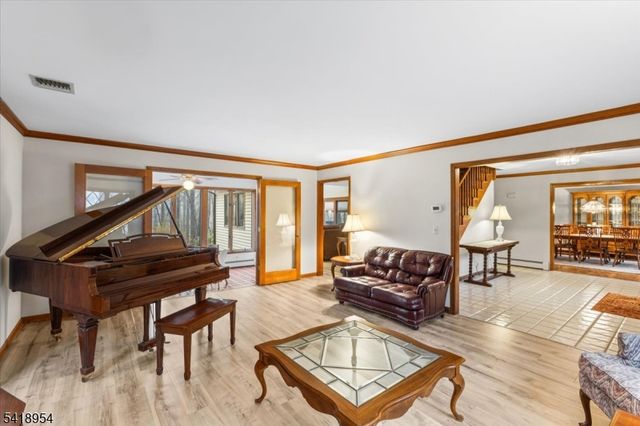 36 Westbury Dr, Sparta Twp., NJ 07871