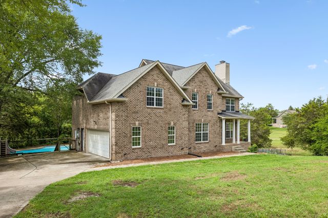 2258 Eastover Rd, Lebanon, TN 37090