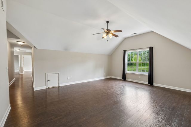 2258 Eastover Rd, Lebanon, TN 37090
