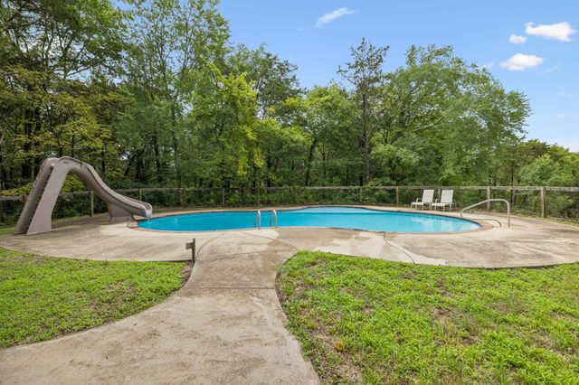 2258 Eastover Rd, Lebanon, TN 37090
