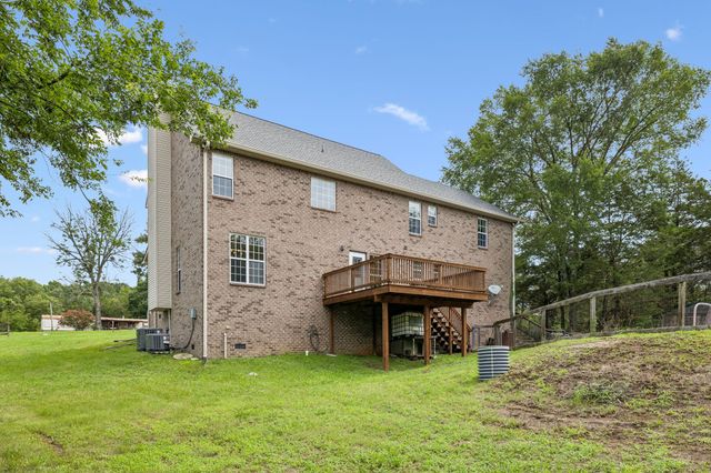 2258 Eastover Rd, Lebanon, TN 37090