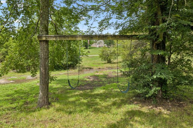 2258 Eastover Rd, Lebanon, TN 37090