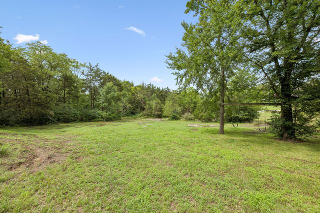2258 Eastover Rd, Lebanon, TN 37090