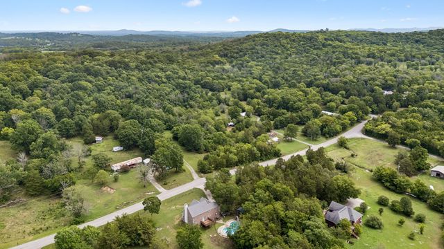 2258 Eastover Rd, Lebanon, TN 37090