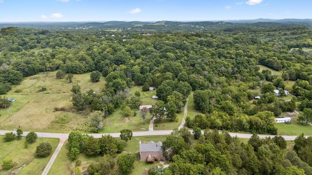 2258 Eastover Rd, Lebanon, TN 37090