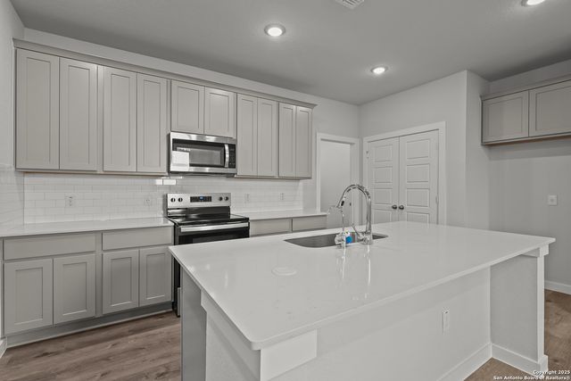 8914 WILDWOOD PASS, San Antonio, TX 78254