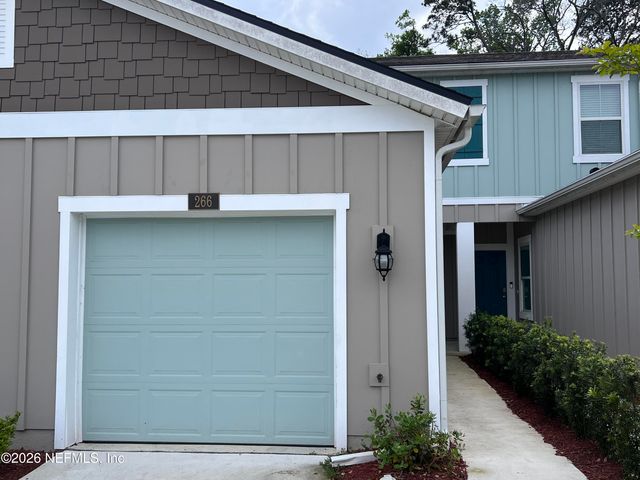 266 ARALIA Lane, Jacksonville, FL 32216