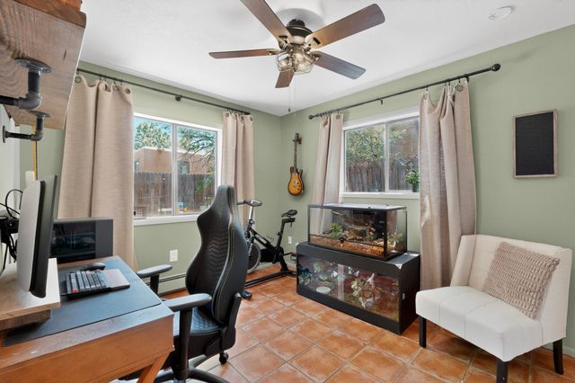 1277 Calle La Mirada, Santa Fe, NM 87507