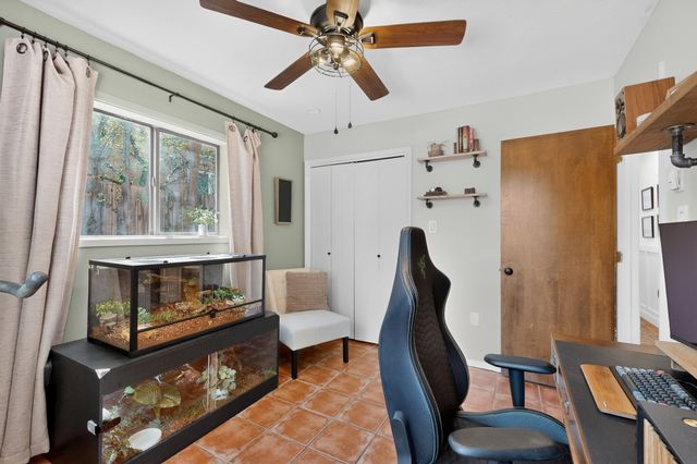 1277 Calle La Mirada, Santa Fe, NM 87507
