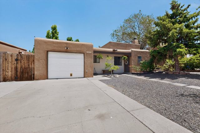1277 Calle La Mirada, Santa Fe, NM 87507