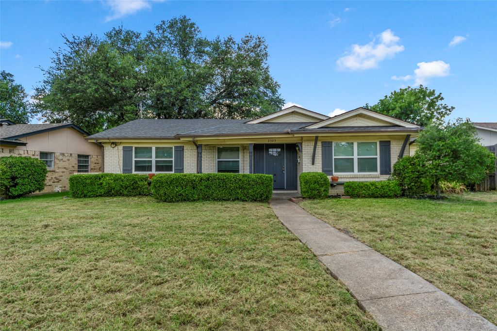 2323 Luau Street, Mesquite, TX 75150