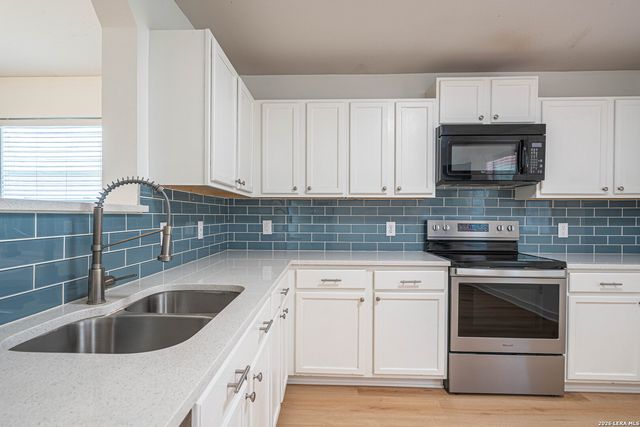 8011 SEATIDE VIS, San Antonio, TX 78249
