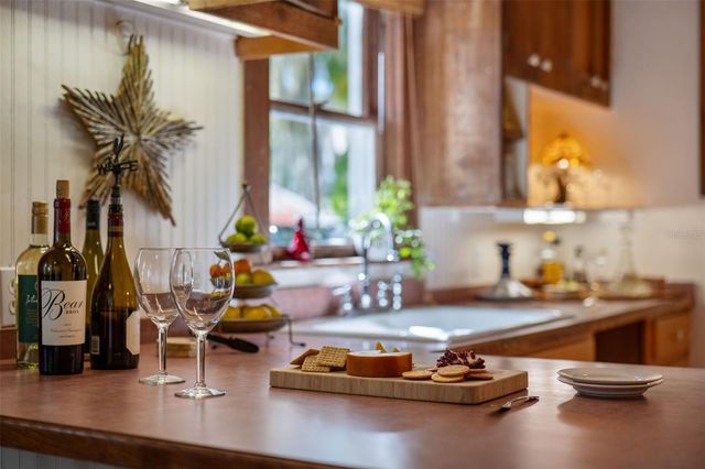 932 S RIVERSIDE DRIVE, Edgewater, FL 32132