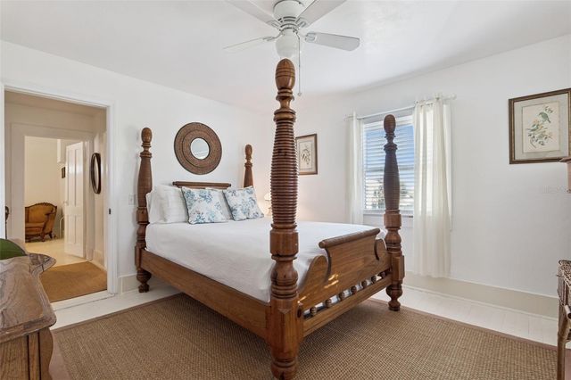 932 S RIVERSIDE DRIVE, Edgewater, FL 32132