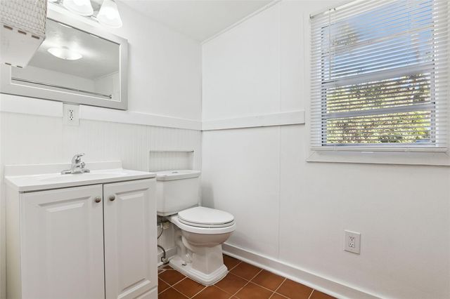 932 S RIVERSIDE DRIVE, Edgewater, FL 32132