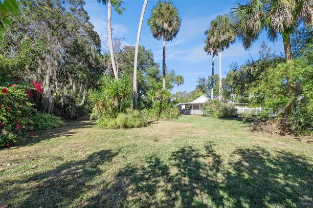 932 S RIVERSIDE DRIVE, Edgewater, FL 32132