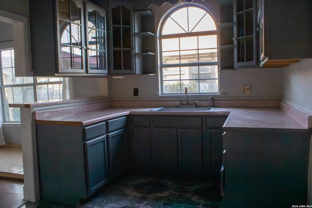 1806 ridgewood, San Antonio, TX 78201