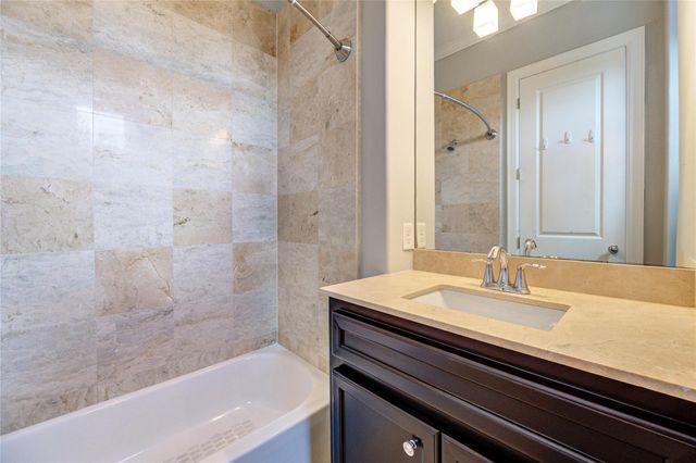 1811 Ashland Street, Houston, TX 77008